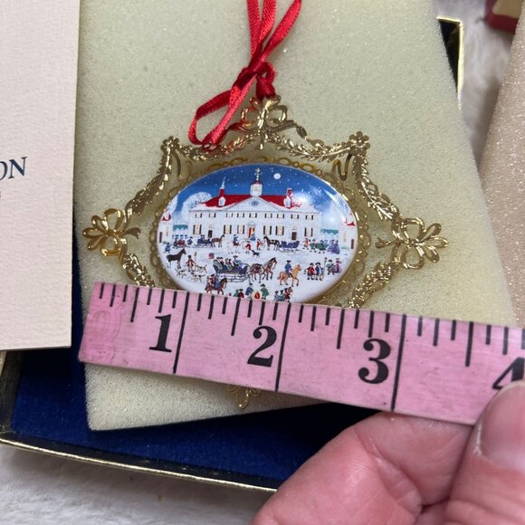 Mount Vernon 1995 Christmas Ornaments Set In Gift Box - Picture 5 of 7